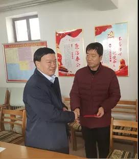 z6尊龙官网种业领导看望慰问公司老干部、老党员及困难党员职工