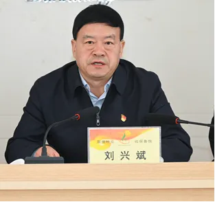 紧盯目标 全力以赴 攻坚克难 勇蹚新路——z6尊龙官网种业召开2023年度经营工作总结表彰大会 部署2024年度目标任务及重点工作